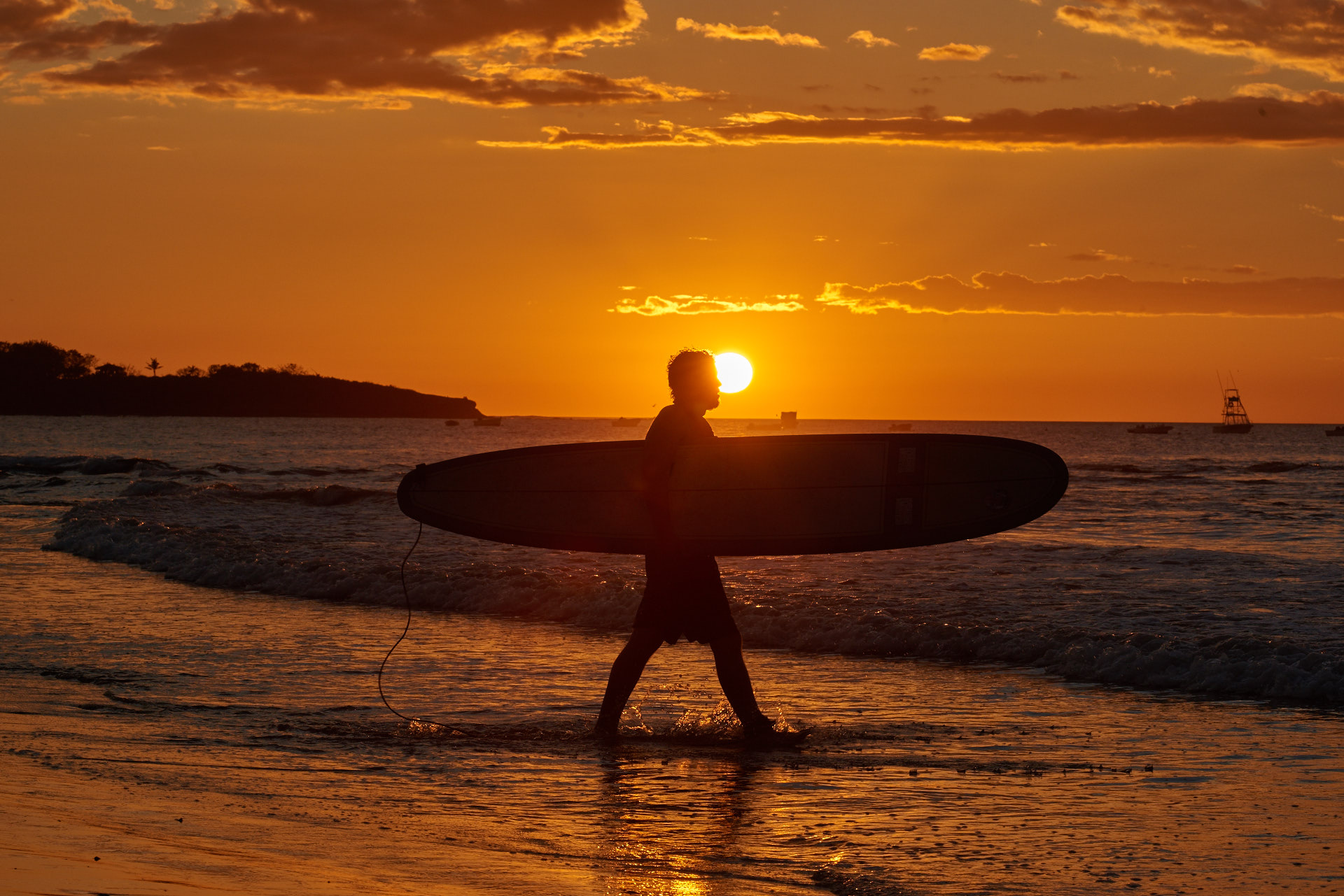 surf a Tamarindo